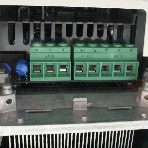Photo of ABB ACH550 IP21 - 18.5kW 400V 3ph - AC Inverter Drive Fan/Pump Speed Controller