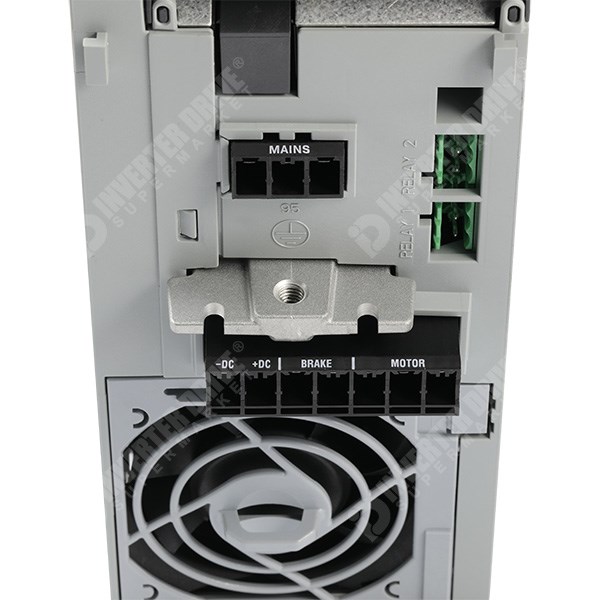 Photo of Danfoss FC-302 IP20 1.1kW 400V 3ph AC Inverter Drive, HMI, C1 EMC