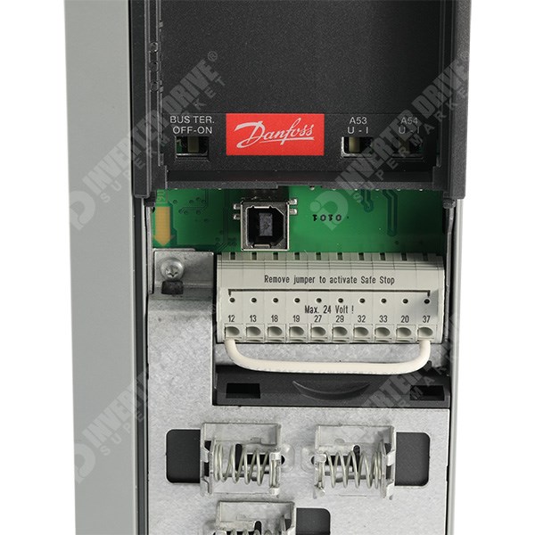 Photo of Danfoss FC-302 IP20 1.1kW 400V 3ph AC Inverter Drive, HMI, C1 EMC