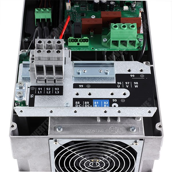 Photo of Danfoss FC-302 IP55 18.5kW 400V 3ph AC Inverter Drive, C3 EMC