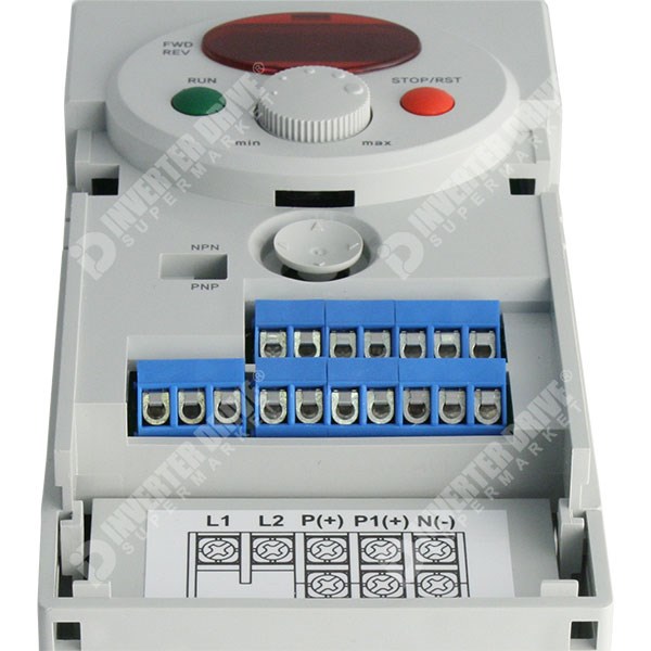LS Frequenzumrichter Wechselrichter  Inverter 0,4kW 2,5A Neu SV004iC5-1F LG 