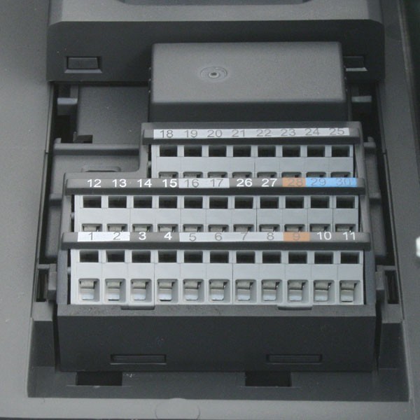 Photo of Siemens Micromaster 440 37kW/45kW 400V 3ph Inverter Drive, DBr, Unfiltered