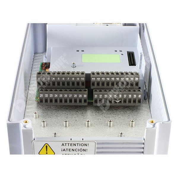 Photo of WEG CFW700 IP20 2.2kW 400V 3ph AC Inverter Drive, HMI, DBr, C3 EMC